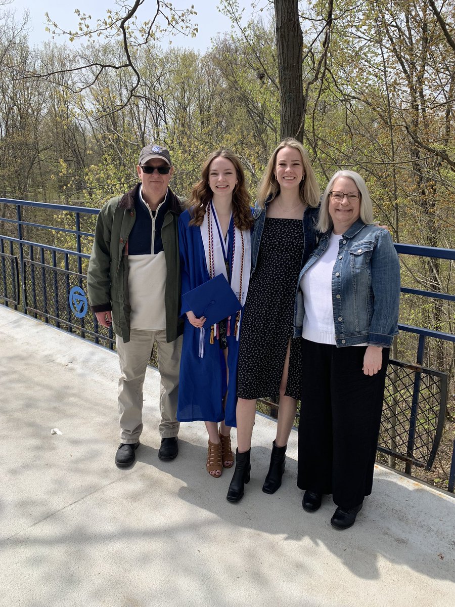 DhoffmanDoug's tweet image. Congrats Izzy on college graduation! Very proud of you and look forward to your accomplishments in the future! Always proud Dad!@izzyhoff111
