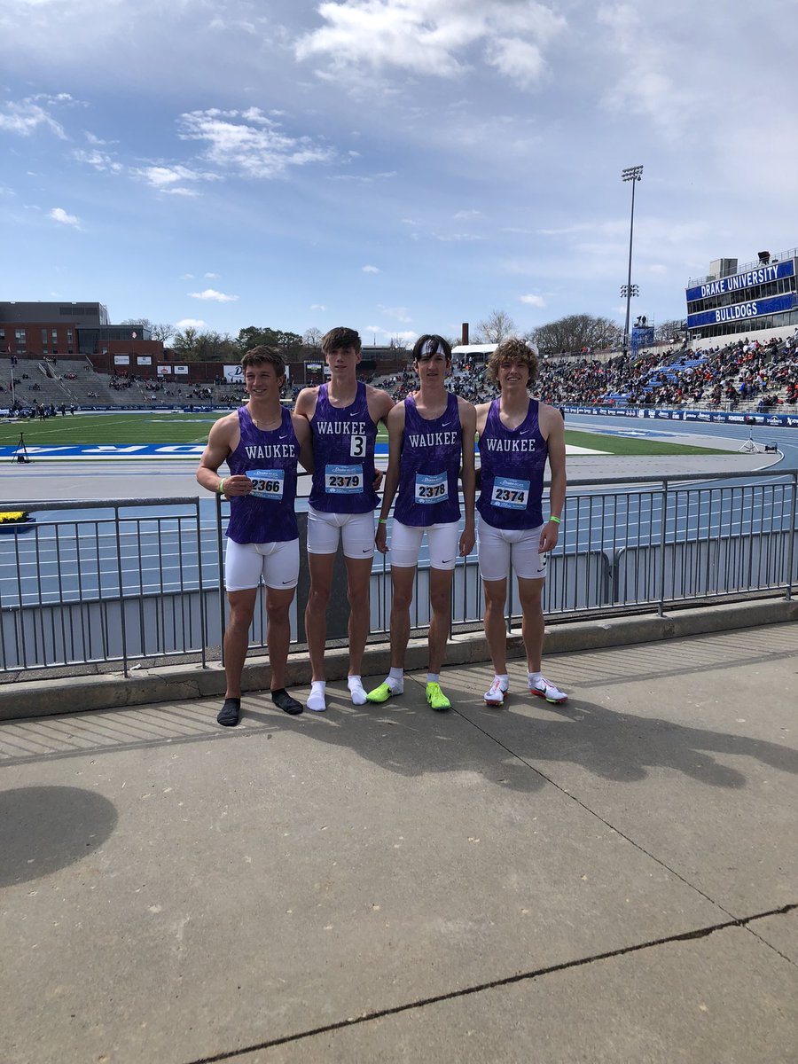 WaukeeBoysTrack's tweet photo. 4x800 Meter Relay 7th @DrakeRelays Lead off J. VanDis shows true #Warrior toughness after batting through a rigorous start and helped keep his teammates in the hunt for a top 8 finish! Team of J. VanDis, C. Driscoll, K. Robinson, and G. Weber #GoWarriors #Team23 #TRIBE https://t.co/jNWVNGG4vV