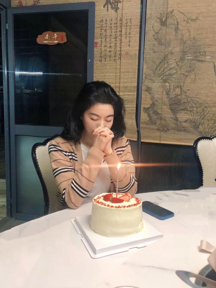 Happy birthday photo from last month🍽🎂🎂