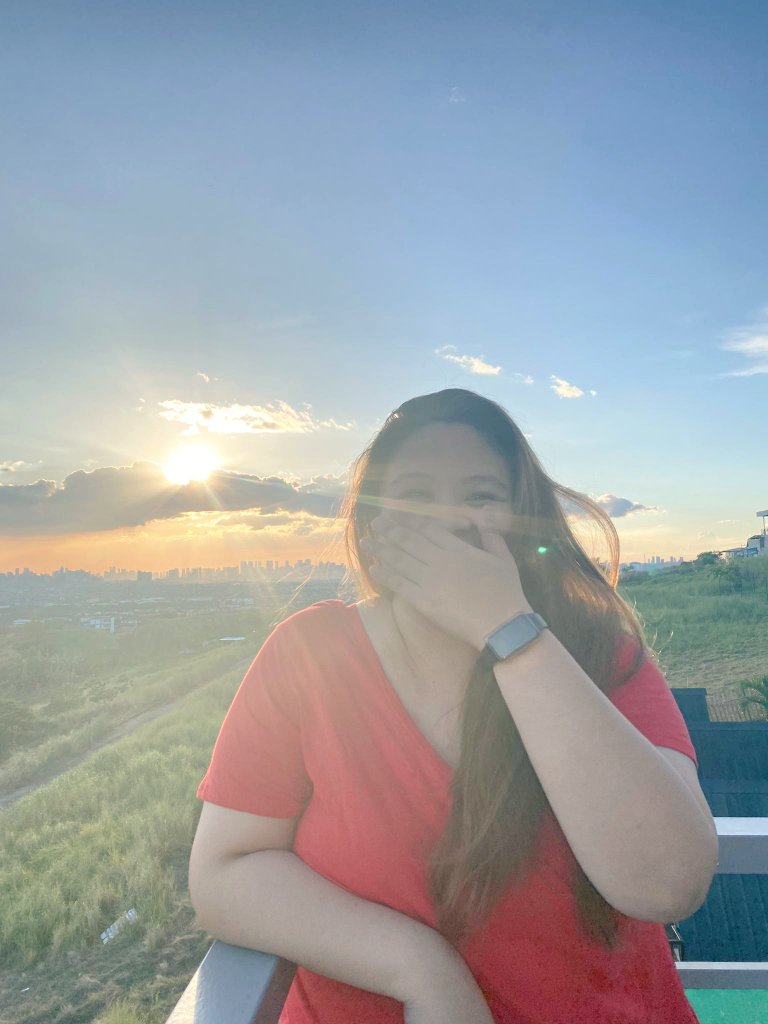Jestephanyyy's tweet photo. Happy off 🤣 https://t.co/PhxYulgAri
