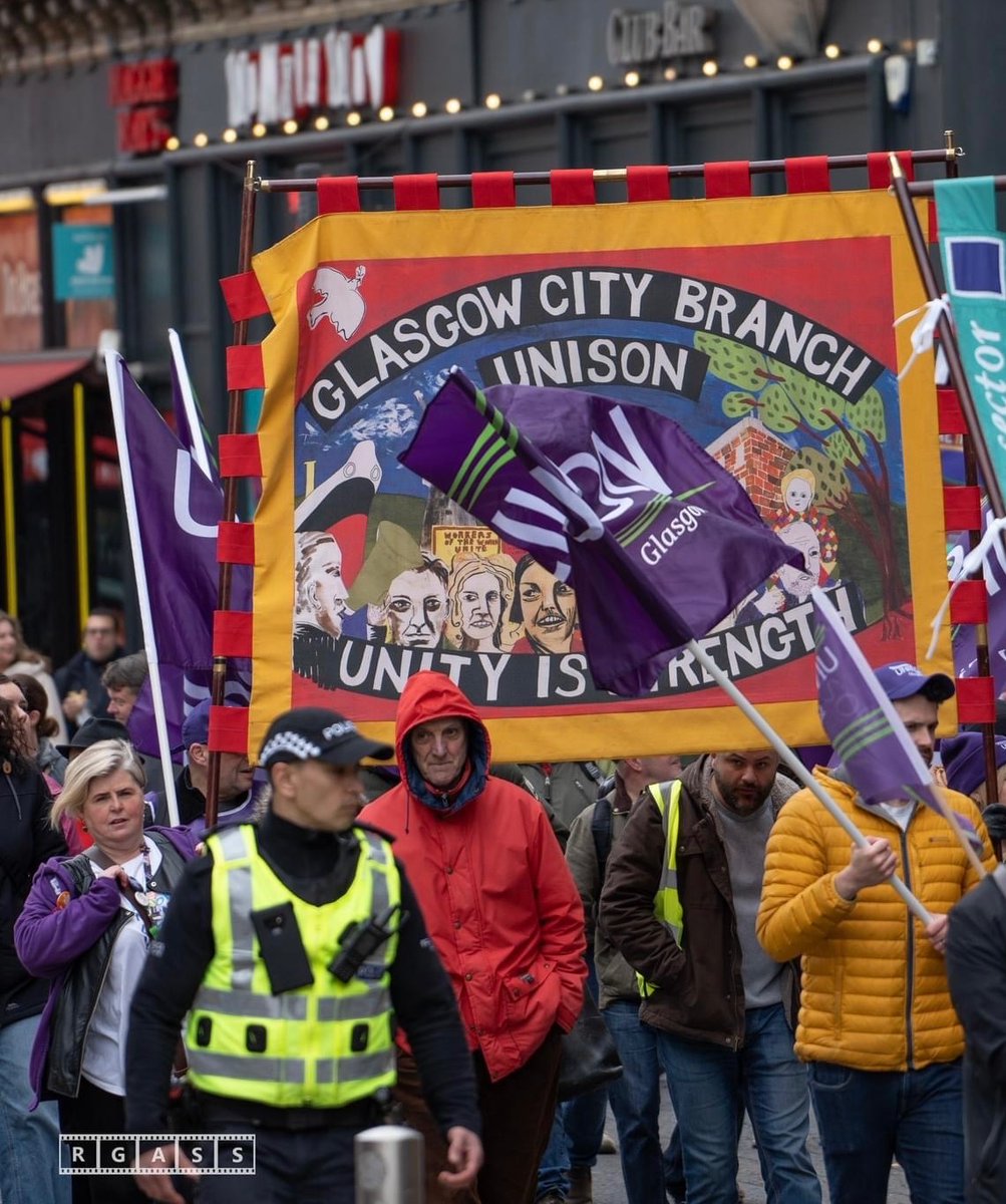 unison_glasgow's tweet photo. #GlasgowMayDay https://t.co/ea7pFJWb2D