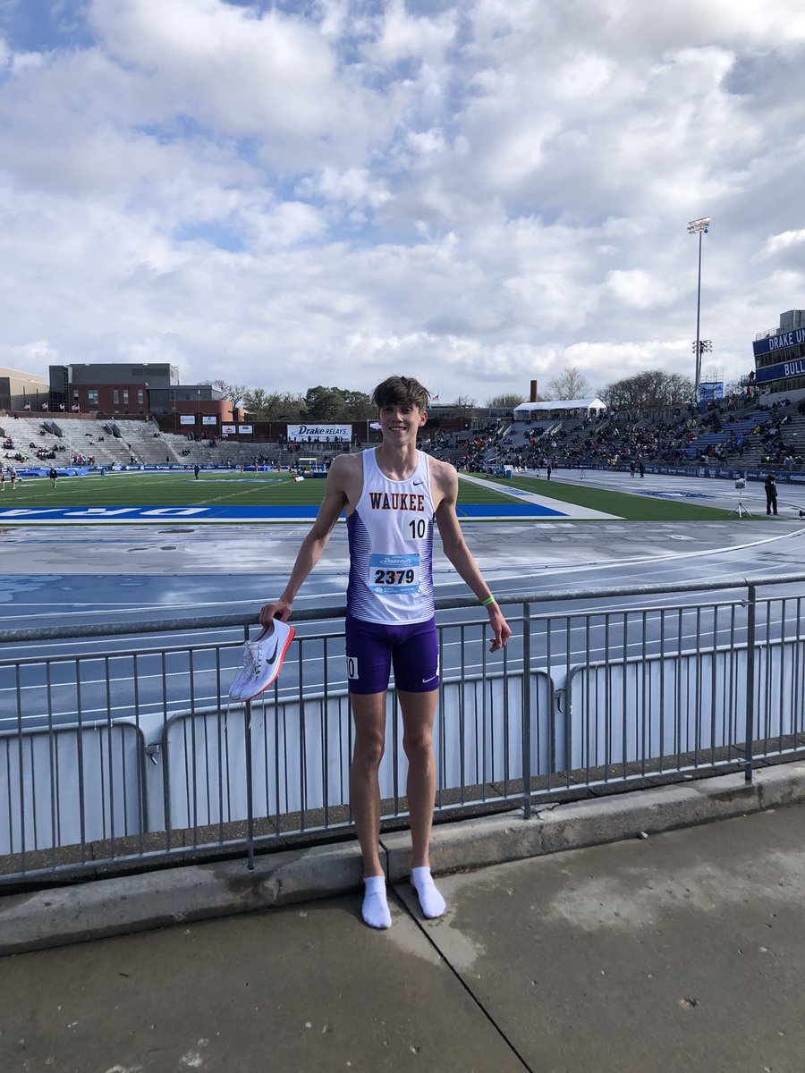 WaukeeBoysTrack's tweet photo. G. Weber perseveres and endures his way to a 🚨 New School Record 🚨 in the 1600 Meter Run at the @DrakeRelays with a time of 4:19.69! 🏃🏻‍♂️💨 Congratulations! #GoWarriors #Team23 #TRIBE https://t.co/59xpJOlPef