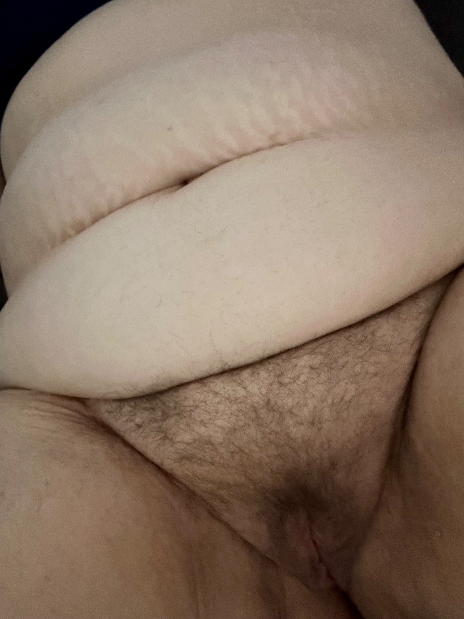 Who likes my belly & fat ass pussy? https://t.co/uTqDAuqRPB