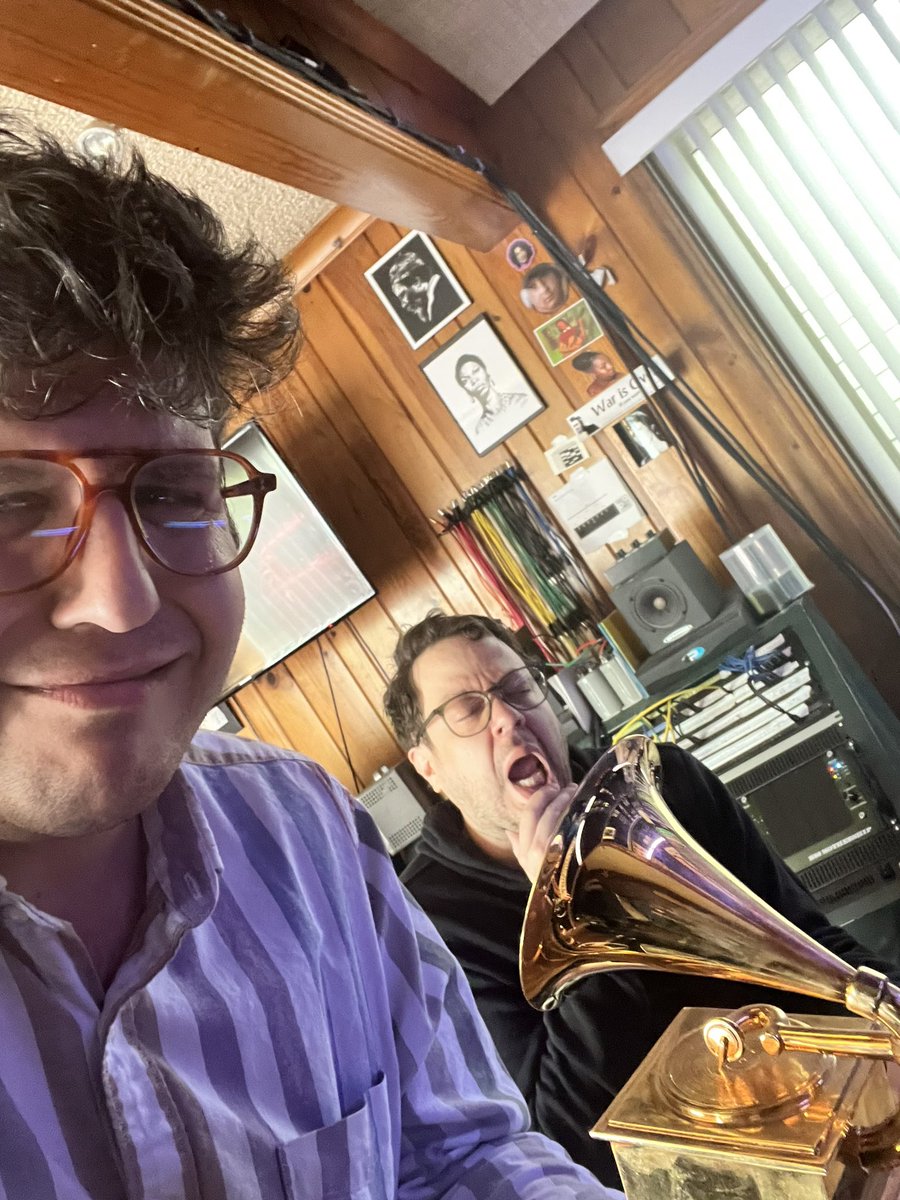 eric slick tweet media