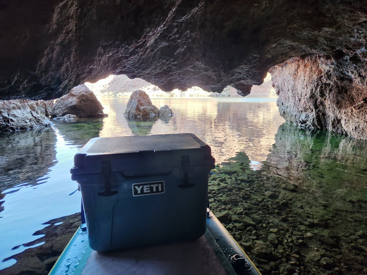 Ants_Amazing_'s tweet photo. @LasVegasLocally Paddleboarding at willow beach today. #Paddleboarding #yeti #willowbeach #irocker #lasvegas https://t.co/AtSDWX3kTa