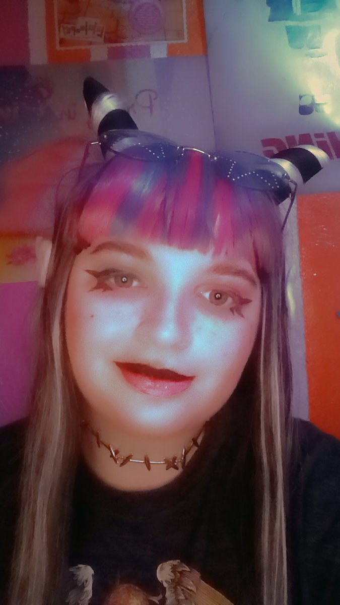 Kiarra_Elving's tweet photo. Gonna try to post cosplay stuff more often. Let's see how well that goes lmao
Anyway - Ibuki Mioda https://t.co/LPXeBNHeU5