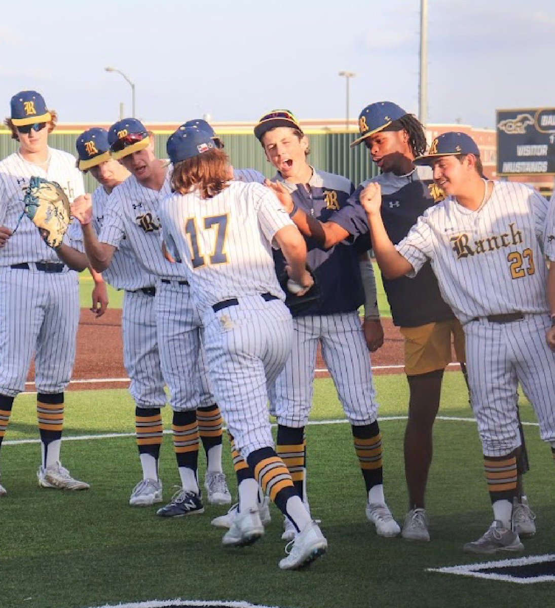 EvanYoung05's tweet photo. Finished regular season stats:
43.2 IP
0.96 ERA
0.78 WHIP
57 Ks
9 BB
6 ER
25 H
@MarucciEliteTX @CyRanchBB https://t.co/A0ceUj8vhQ