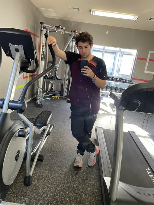 Damn you gym! https://t.co/OCW3inM79z<a href="/tag/glasses"class="tags"><span>#glasses</span></a><a href="/tag/bored"class="tags"><span>#bored</span></a><a href="/tag/messy"class="tags"><span>#messy</span></a><a href="/tag/streamers"class="tags"><span>#streamers</span></a><a href="/tag/streamer"class="tags"><span>#streamer</span></a>