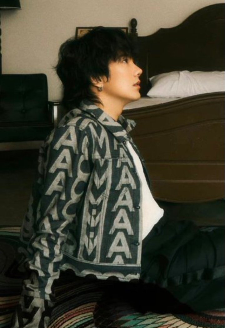 Lovelycontrast's tweet image. Apologies from my tongue
And never yours
Busy lapping from flowing cup
And stabbing with your fork

BUILD DESERVED BETTER 

#FreeBuild #BuildJakapan #ApologizeToBuild