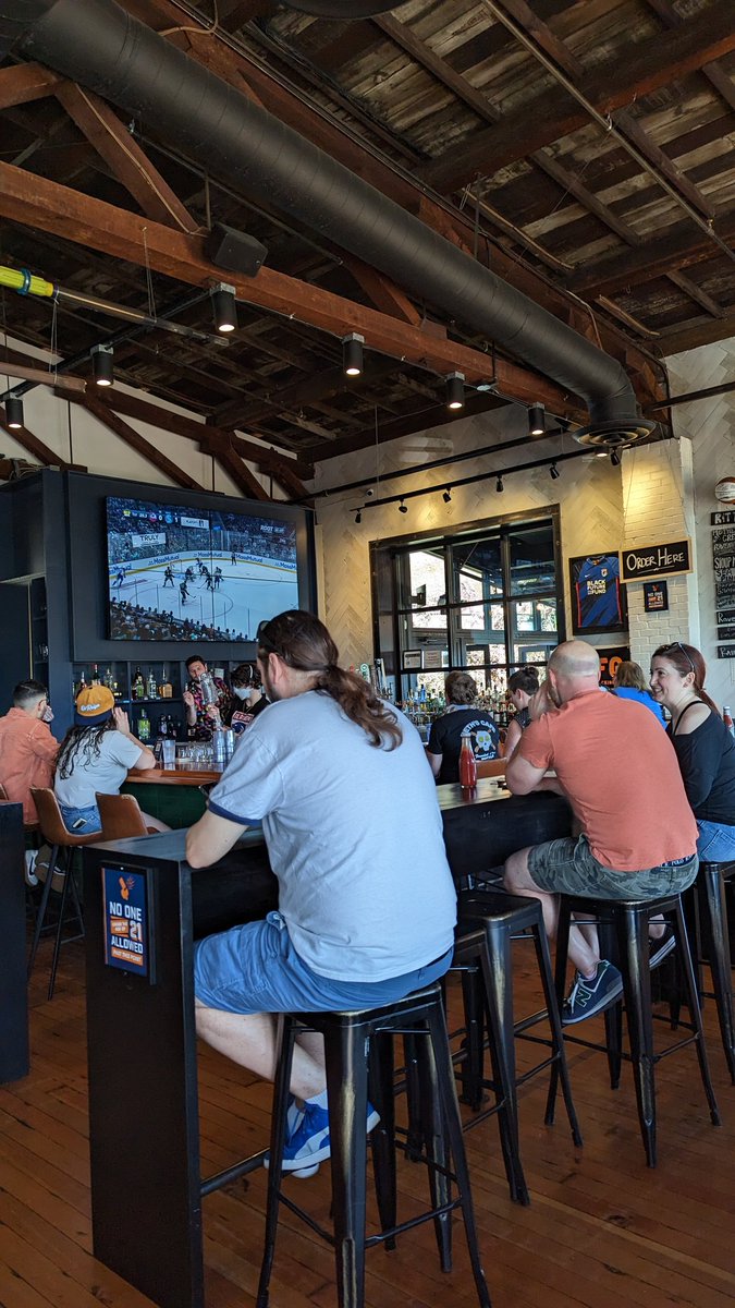 jonathanpberry's tweet photo. @rovalks @OLReign The mothership, @RoughTumblePub! https://t.co/O26Yn8oJDN