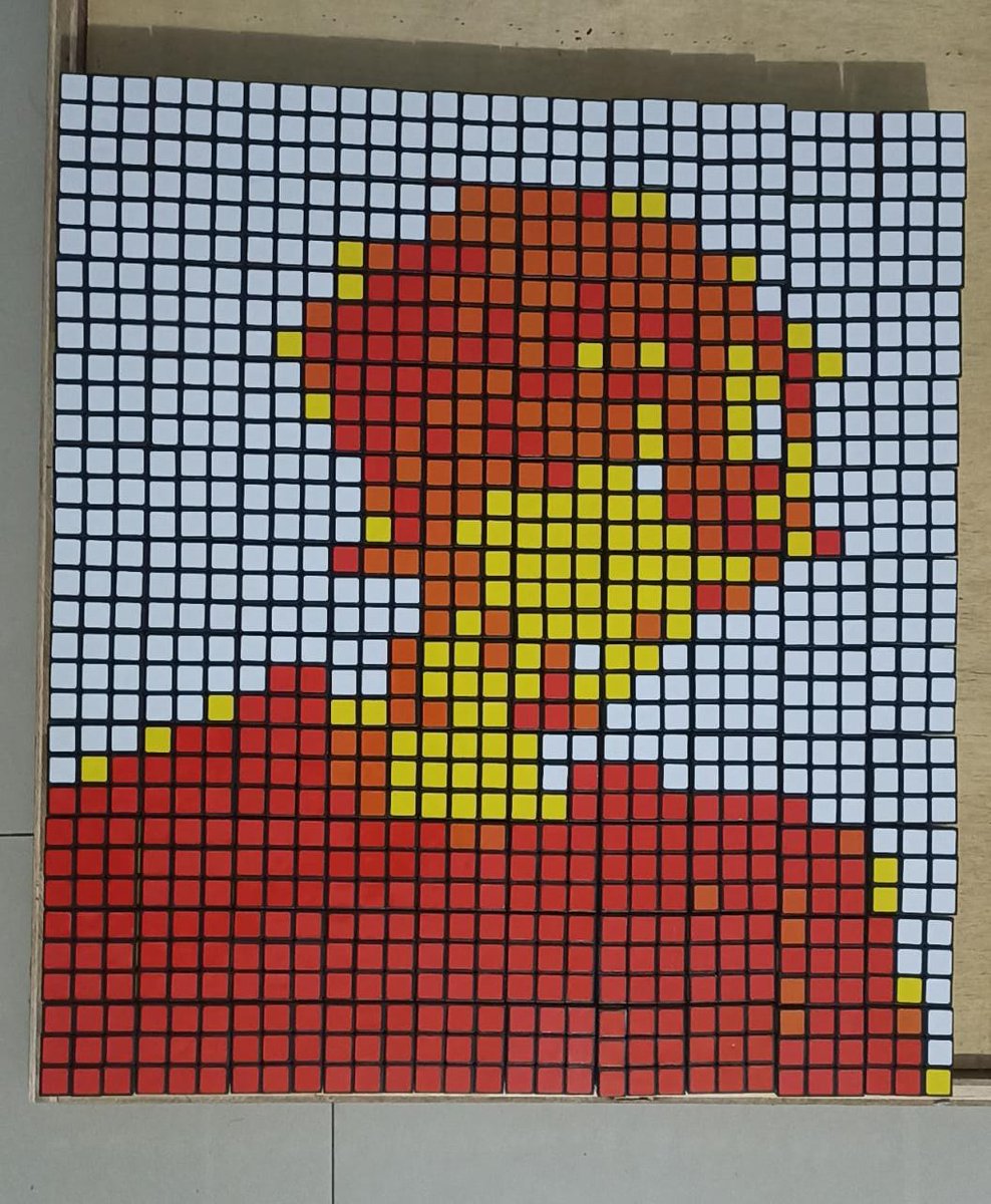 taralang27's tweet photo. Hello everyone, hope you guys like this, I'm new to this rubik's art and still lack rubik's so my rubik's art is still lacking in detail, sorry for that, I hope you guys can still like it. 😁😆  @ether @visionofviii @CValley_ @SpiritEther #ether #togETHER https://t.co/ANz1yV64Uv