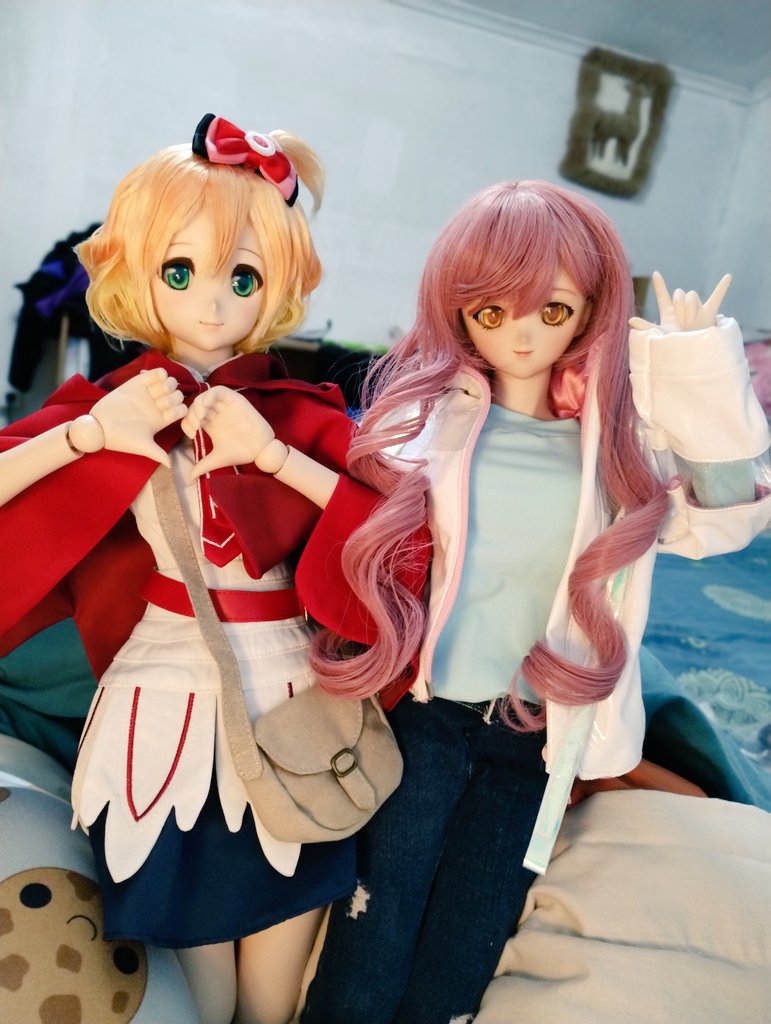 Cookienavalon's tweet photo. Giving My girls some Deserved Love 🥰❤️ #dollover #dollfiedream #walkuremacross #Freyaandmakina https://t.co/zvREMp5hJP