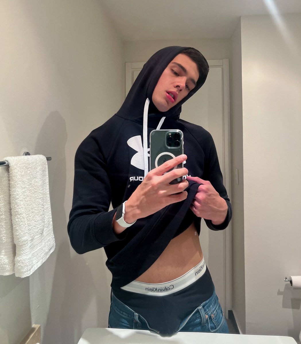 mateocastillo34's tweet photo. #Hot #gay #sexyboy #sexooral #medellingay #gaysex #CrhistianCastiblanco #SantiagoBautista https://t.co/vyTTnzyJj6