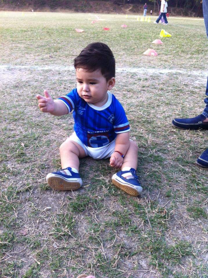 imano0l's tweet photo. @TUDNMEX #SabadoFutbolero saludos a todos en especial a el buen Tito Villa que le tiene y tuvo mucho amor ala playera... me gustaría que me mandara saludos estamos con mi familia en especial para mi esposa Dulce Maria... gracias y saludos a todos https://t.co/NDtKKiVtJ4