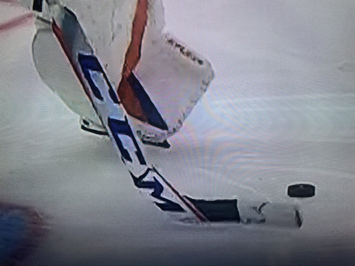 Everyone ripping on Skinner but his stick broke trying to make that pass, was clearly compromised before but in a spot you wouldn’t really expect it