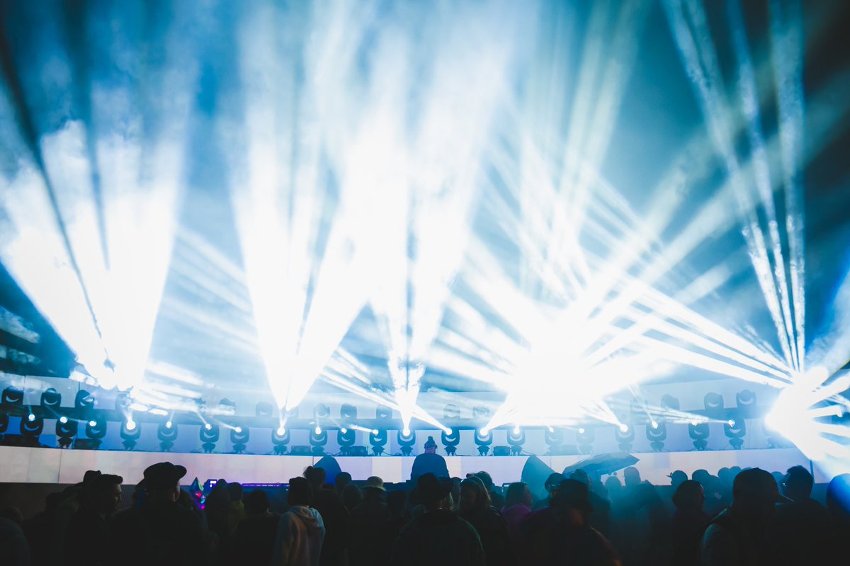 trikisit's tweet image. A glimpse of my second life. Just out here spreading the love. #lovemachine