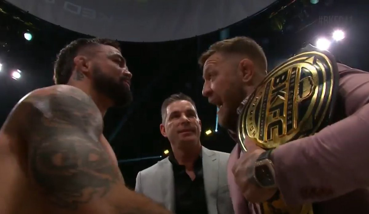 TheUFCStats's tweet photo. Mike Perry: "It's an honor to meet you I'm a big fa-"

Conor McGregor: "How did you do against Cowboy yeh?"  I had him DONE IN ONE" https://t.co/NirAUJvLtU