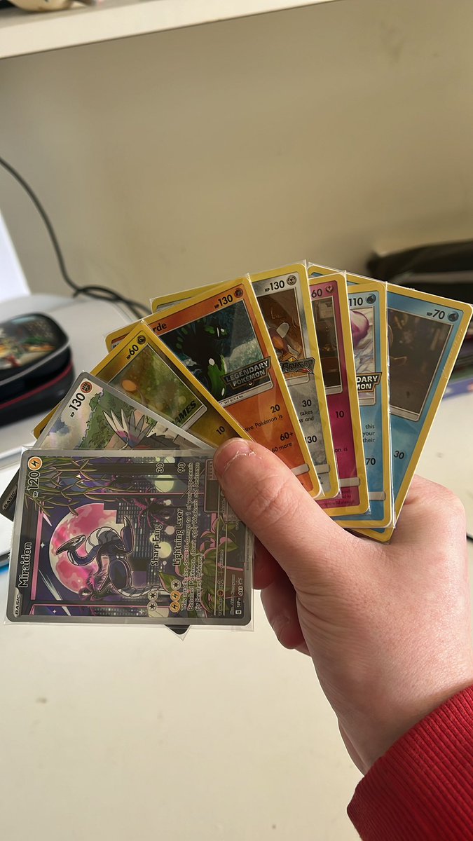 Drago_ruler97's tweet image. Is it weird that i still have these promos in their clear wrapper? #Pokemon #TCG #promocards #PokemonTCG