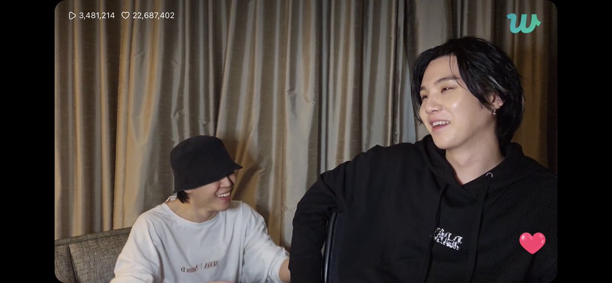 MinAnarui's tweet photo. This is history. Our first ever Yoonmin live 🥹🥹🥹 My heart is full 💜💜💜 https://t.co/WRPYaGjMzB