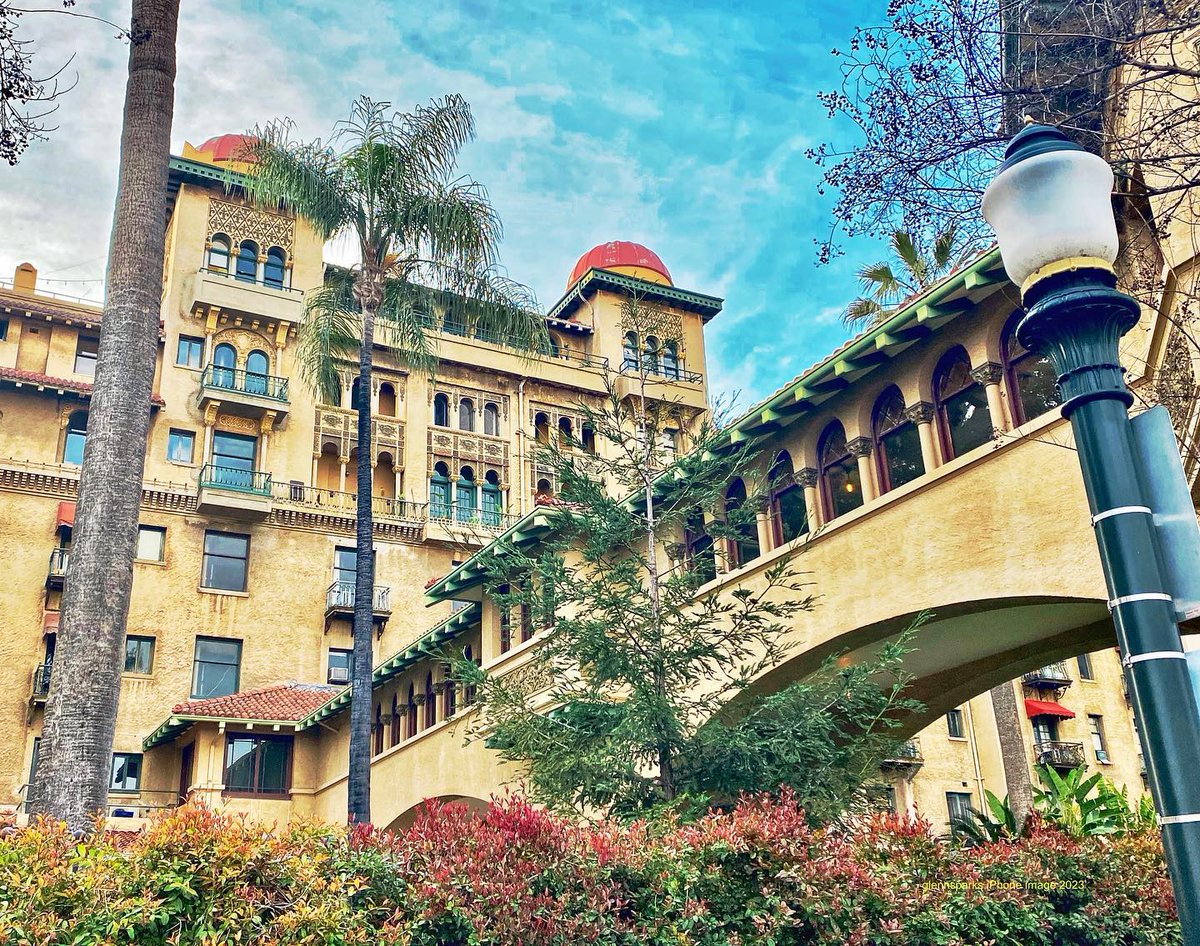 VisitPasadena's tweet photo. Visit the historic Castle Green in Pasadena and marvel in its grandeur and charm! Built in 1898, this landmark has been beautifully restored and is a must-visit spot for anyone who loves history and #architecture! πΈ@lighthaiku #CastleGreen #Pasadena #HistoricLandmark https://t.co/6YnTk8mH0R
