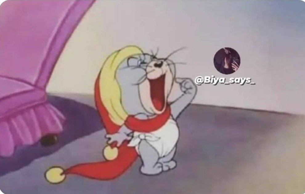 Lil_cutie_c's tweet photo. Parents: where does all your money go??🤔🧐

Le me:🤣 https://t.co/8ZOiTlmTem