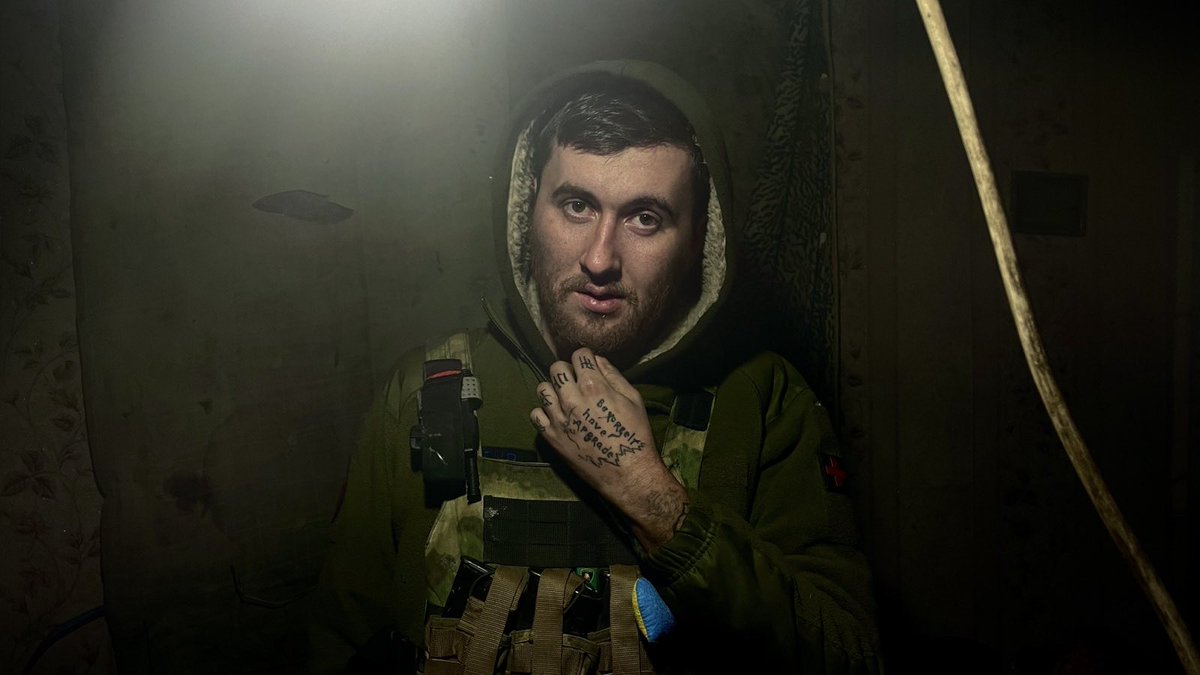 JustAvaT's tweet photo. these photos are mine and my friends, it was at the beginning of the war in Kherson. As if a year has passed and nothing has changed))) https://t.co/TS4jtdmSQT