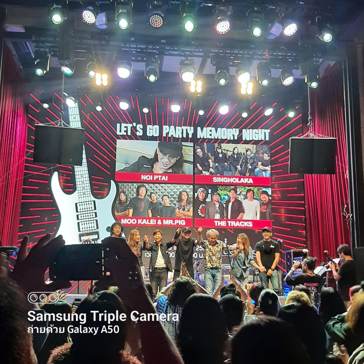 mamasungs's tweet photo. @PtaiA_Official @MissDaisy702 ร้องเพราะ สนุกสนานมากค่ะปวดตัวเลยหละสุดยอดทุกเพลงจัดอีกค่ะ👍❤❤❤❤
#MemoryNight
#29Apr2023 https://t.co/D6VE6A8cpa