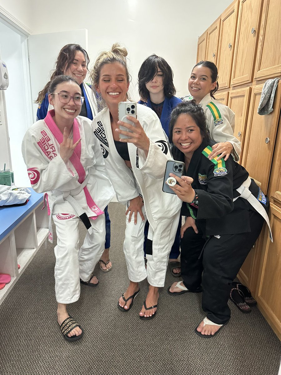 kitykatkait's tweet photo. just lovin life lately 🌱🫶🏽🥋 https://t.co/e0XaAUr2Gl
