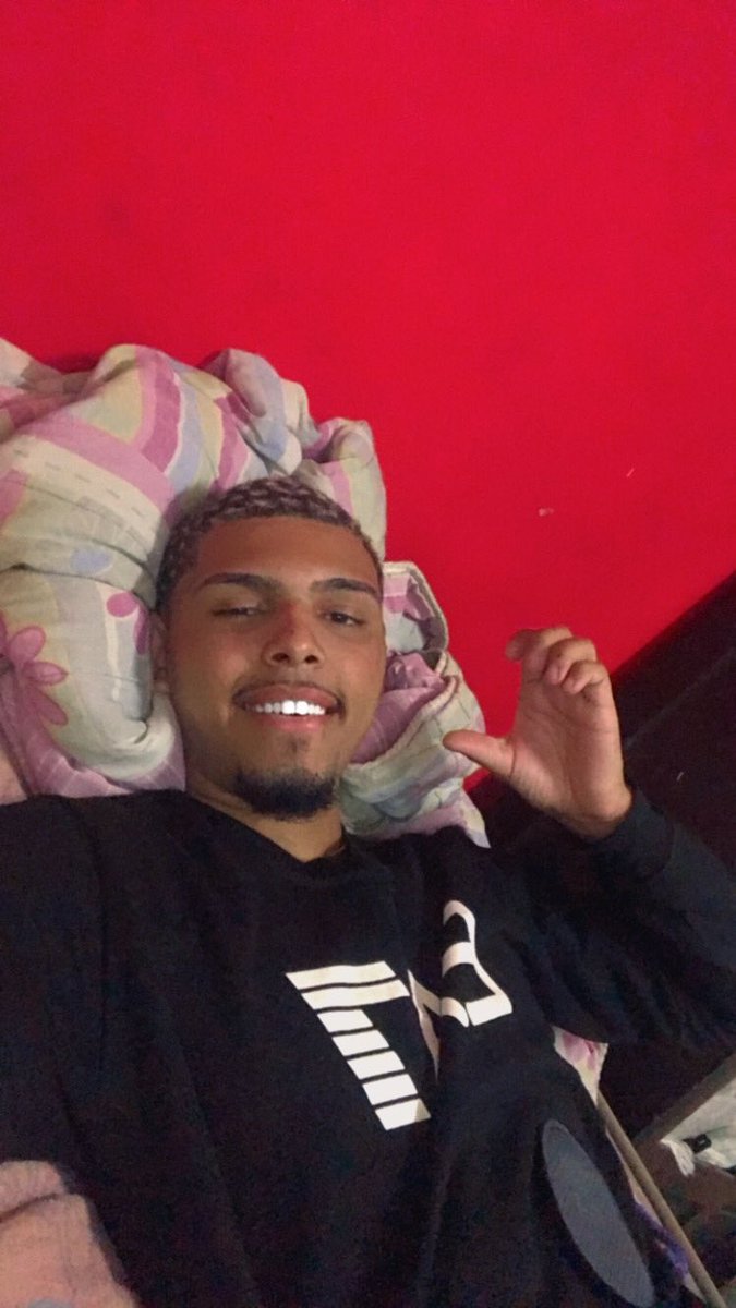 Jallysonantony's tweet photo. Jogadão pelo QG🕊❄️🥷🏽🤍 https://t.co/SLiqAWlekl