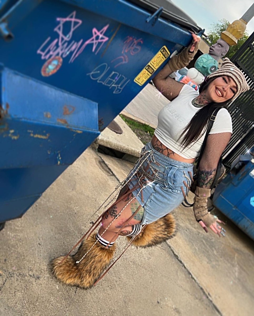 crybbyszn's tweet photo. 🤎🐾 https://t.co/8uH92aYTlO