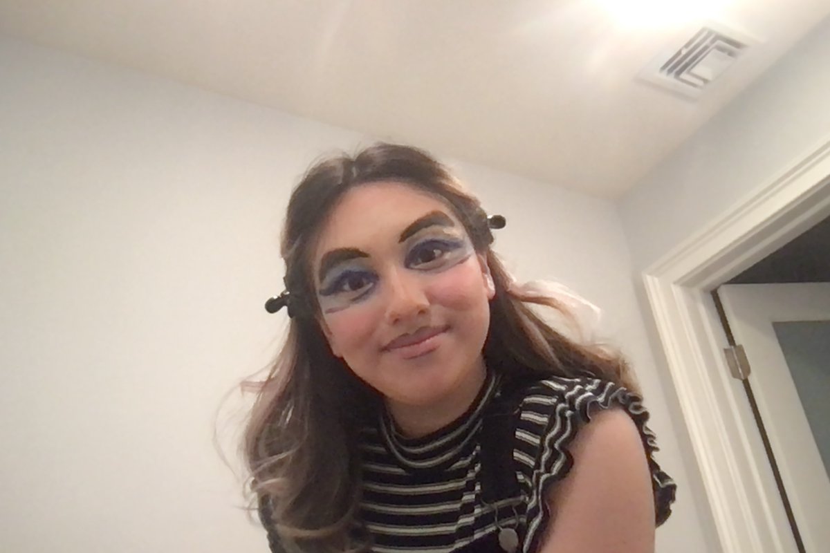 missmaefae's tweet photo. first time doing makeup → first time doing drag 🤭 https://t.co/dl7d0g9MZ2