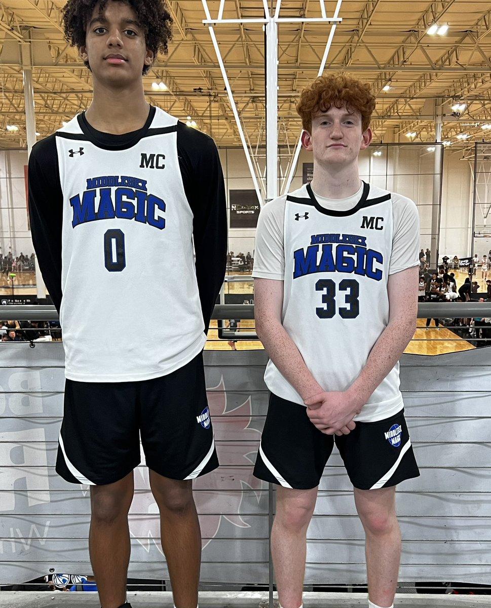 MiddlesexMagic's tweet photo. 15u Brewer on to Final 4 at Hoop Group Spring Jam Fest. Contributions from many but teammates selected Jayden Duverne + Declan Greene as POTG in quarterfinal W 
Jayden 13p 8r, + textbook verticality around rim
Declan 15p 3s, 3 threes and countered w/ great downhill play 🔵⚫️⚪️ https://t.co/rFZyg9r4ky