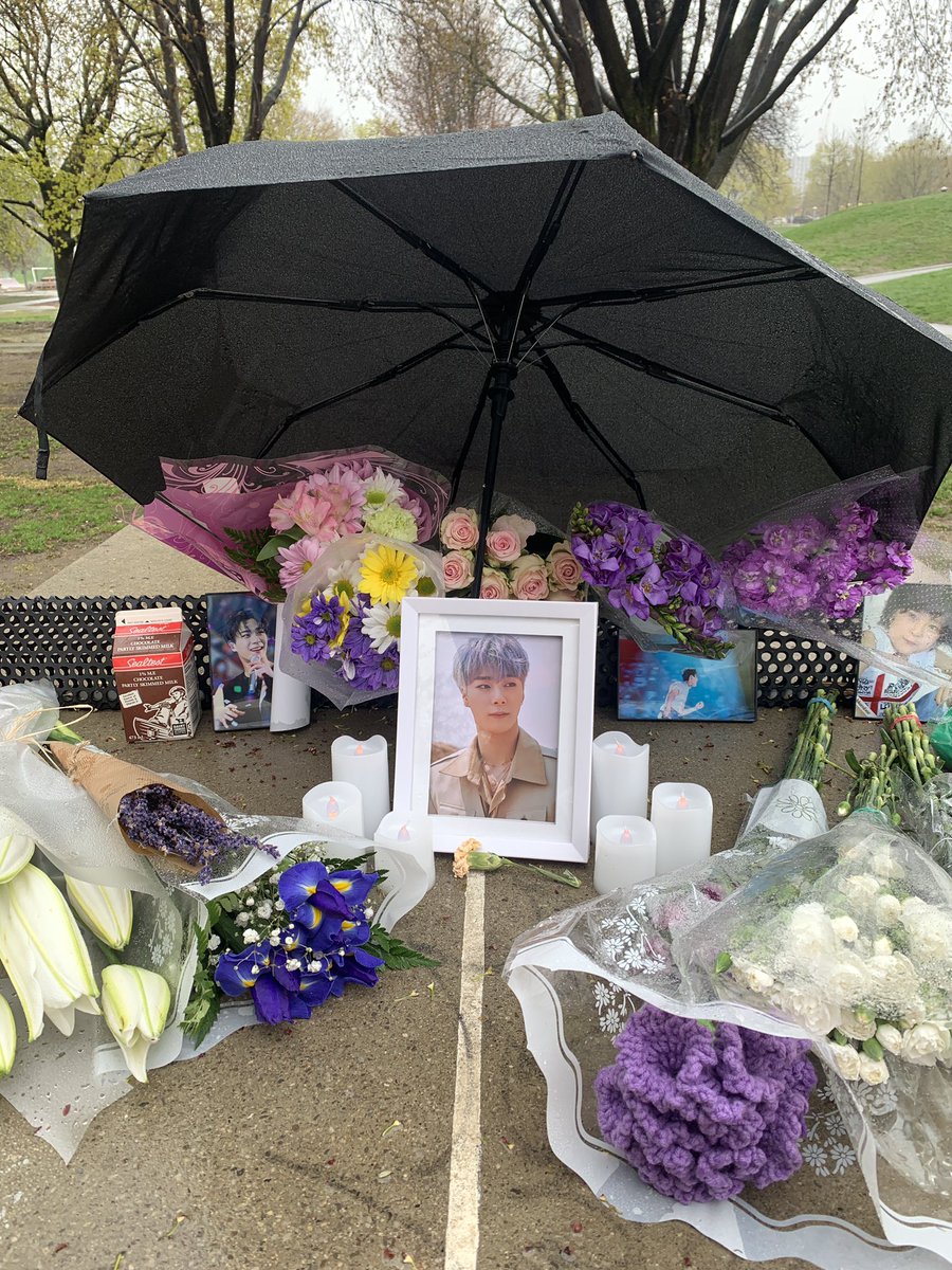 Today was beautiful. Thank you to everyone who stopped by <3