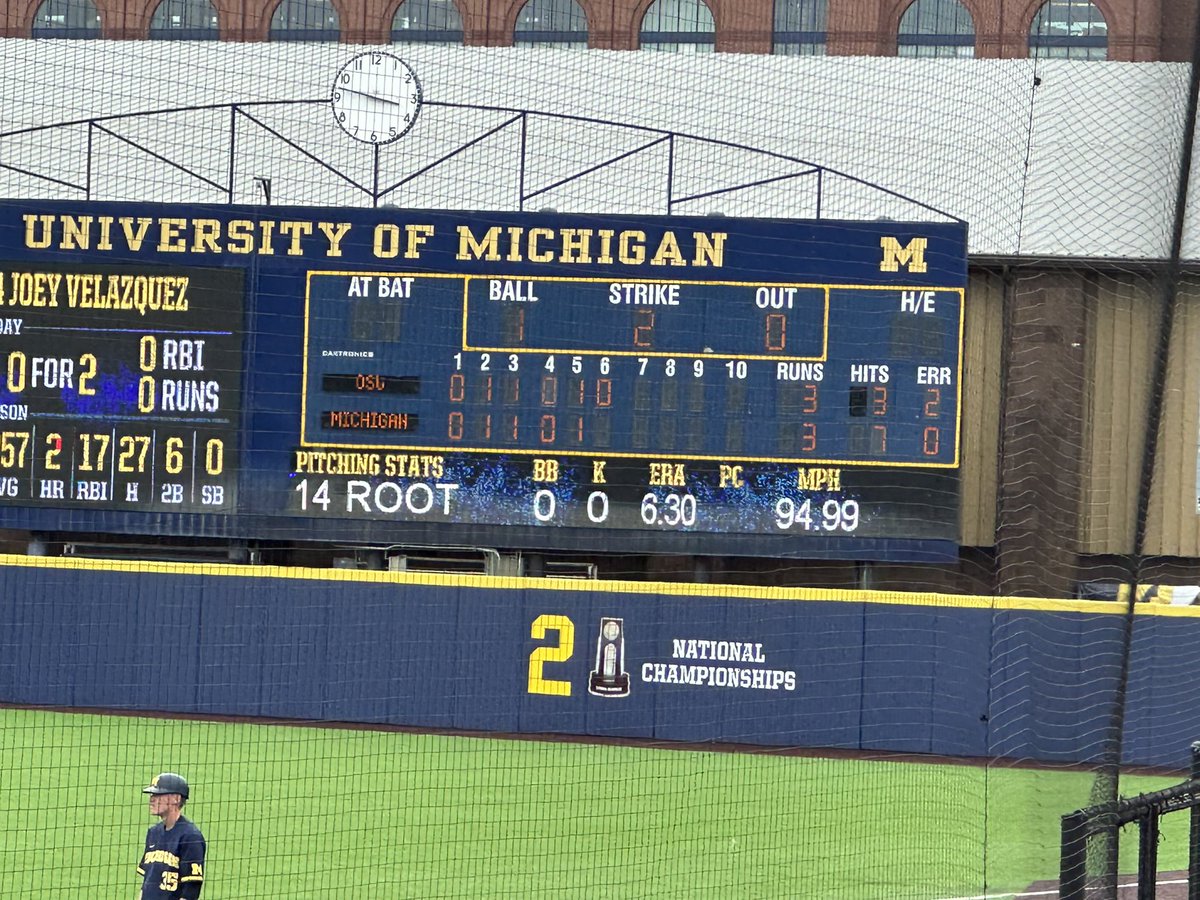 CoachA_31's tweet photo. Perfect trip to watch @Realbaydenroot pitch for the first time! @OSUBaseball
#ProudNeighbor https://t.co/kMyqXNs2wU