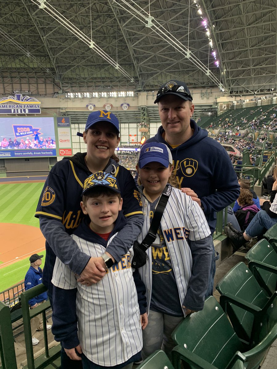 czellmo's tweet photo. Let’s Go Brewers! #ThisIsMyCrew https://t.co/HUFPNGJ6jQ