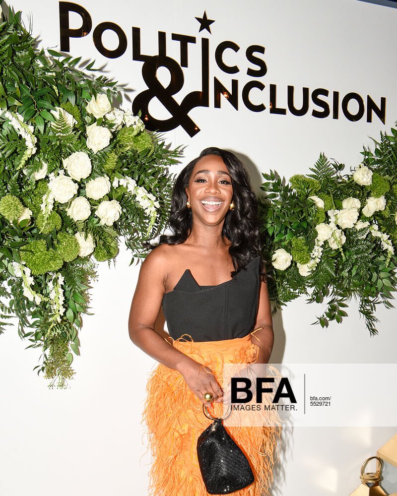 ebonyheartart's tweet photo. @abbydphillip we been doing this for yearssss ♥️ Thank you for allowing me and trusting me with your beauty!

Hair and Makeup by Me 🙋🏾‍♀️

#WhiteHouseCorrespondentsDinner 

@SymoneDSanders @GayleKing https://t.co/GPtPi7Gas9