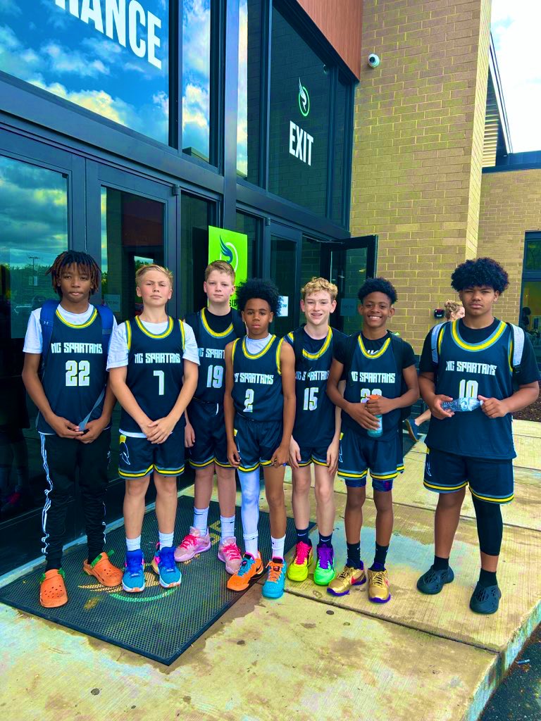 covm_1's tweet photo. Day 1 of the @Phenom_Hoops “Hoop State Finale @NCSpartans COV 13U went 1-1

Game 1: Won 57-38 | 4 guys in double figures!

Elijah F. - 10 Pts &amp; @BJButler29 - 15 Pts were #SpartanMVP

@jasiyahjasminb - 10 Pts
@Joneschavis1 - 15 Pts

Game 2: Lost to @CP3BBallAcademy 

#LikeASpartan https://t.co/jY5Xj8gLw9