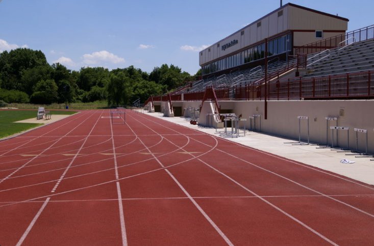 drewtucker24's tweet image. I am excited to announce my commitment to high jump at Southern Illinois University - Edwardsville. Excited for the next 4 years!