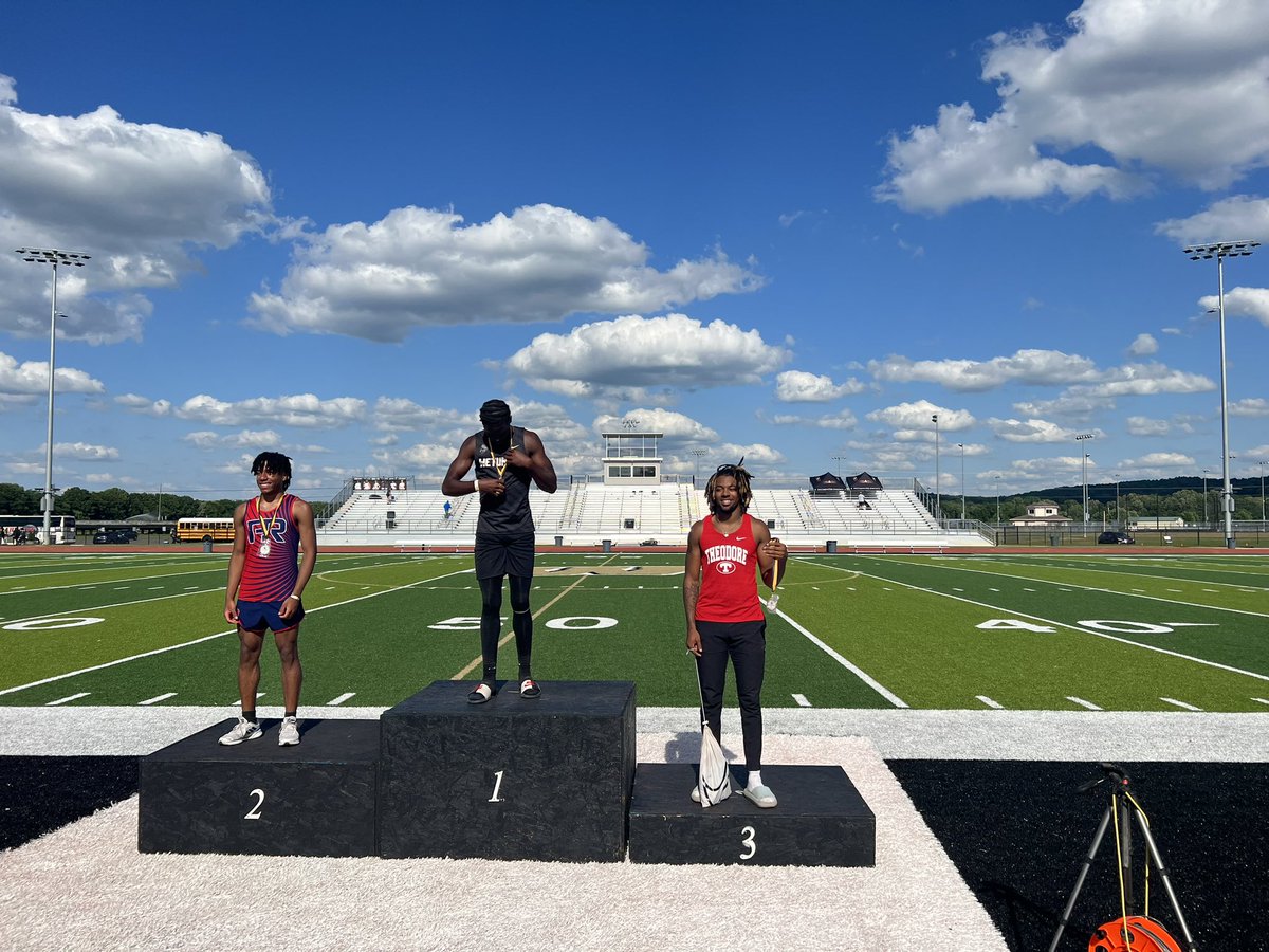 Bobcat_TF's tweet photo. Congratulations to @willjam58379905 for finishing 3rd 🥉 in the 6A region 1 Sectionals triple jump with a jump of 42’2” #statebound https://t.co/lfr2orOw53