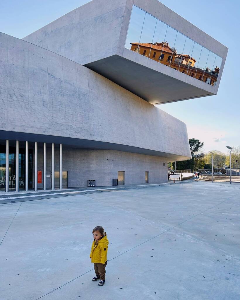 zöé caldwell tweet media