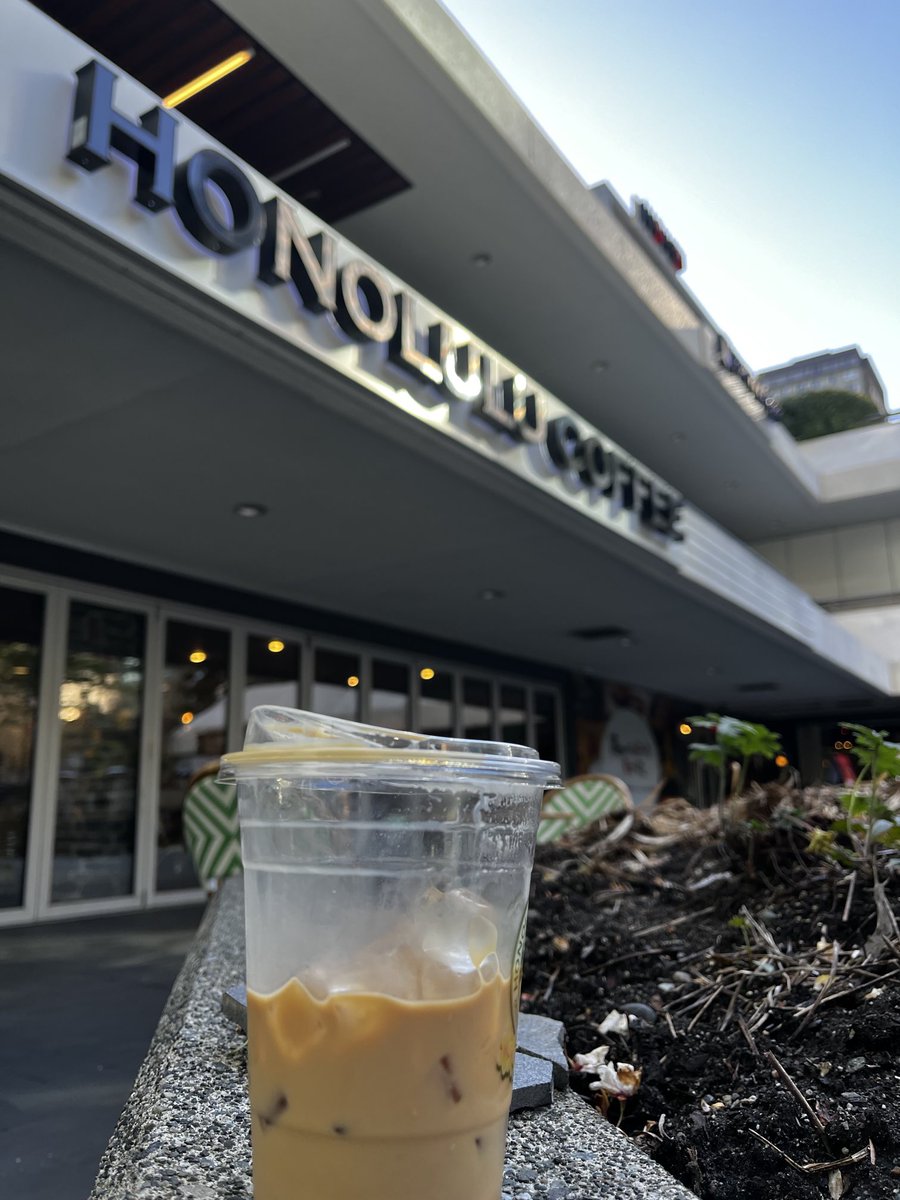 ⁦<a href="/HonoluluCoffee/">Honolulu Coffee</a>⁩ …mmmm… #vancouversummer 🌞