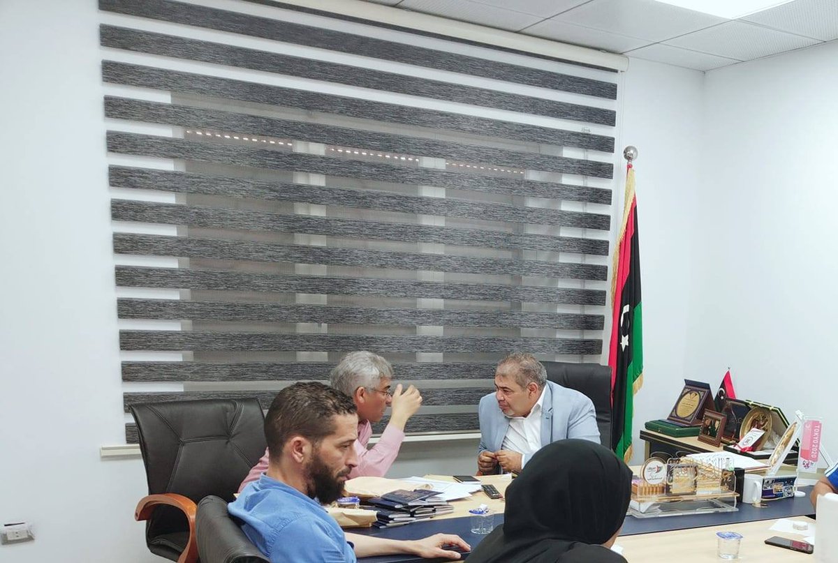 تم عقد اجتماع بين مجلس إدارة #الأولمبياد_الخاص_الليبي ومدربي الفرق المشاركة في دورة الألعاب العالمية، التي ستقام في #برلين، ألمانيا خلال شهر يونيو 2023. ويهدف الاجتماع إلى متابعة آخر المستجدات والتجهيزات اللازمة للوفد الليبي المشارك في هذه الألعاب.facebook.com/SpecialOLy/pos…