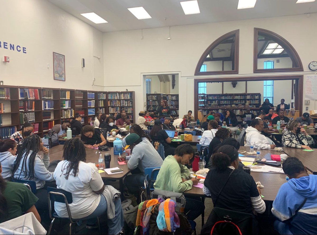 BSAP_LAUSD's tweet photo. BSAP PSWs, PSAs, RJ Teachers, SCAs, Counselors, and Community Reps had a powerful day of learning with Dr. Allen Lipscomb and Dr. Robert Peters.@LASchools https://t.co/qwLA6O7IBX