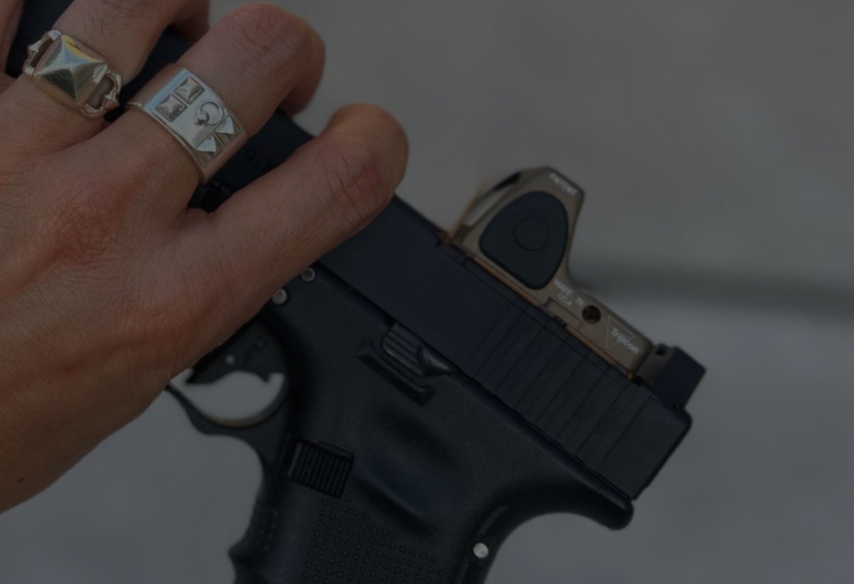 x6OyutYMbSLyq4T's tweet photo. おはようございmos
#G17gen4mos
#Hermes
#CollierdeChien
#Medor https://t.co/IQW5IayGQM