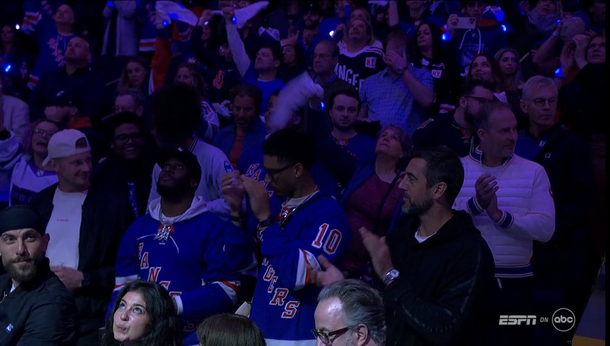 Aaron Rodgers. Breece Hall. Allen Lazard.

All at MSG for Rangers-Devils Game 6.

(via <a href="/RTaub_/">Rob Taub</a>)