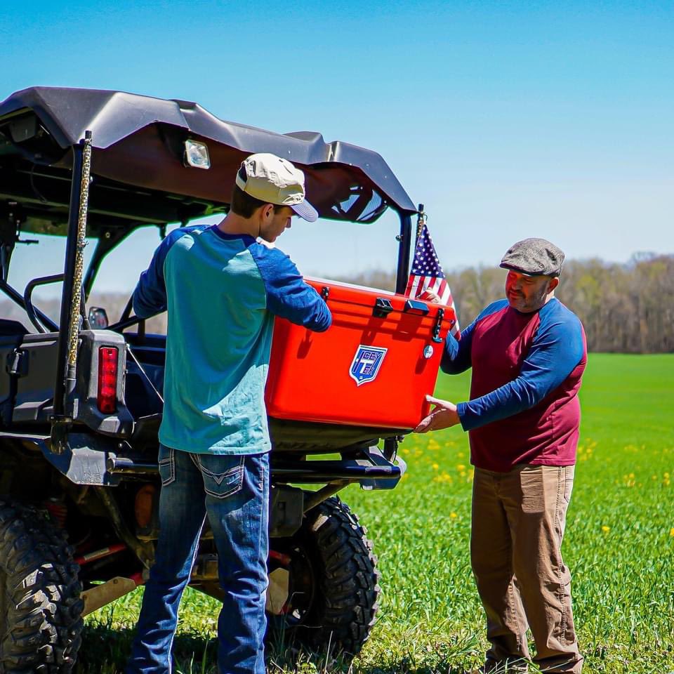 IceyTekUSA's tweet photo. Hitting the trails this weekend stopping for some cold drinks and a bite to eat. What are you doing this weekend? #trailriding #atv #coolers #spring #firstcooler https://t.co/sv9O1uTHuF