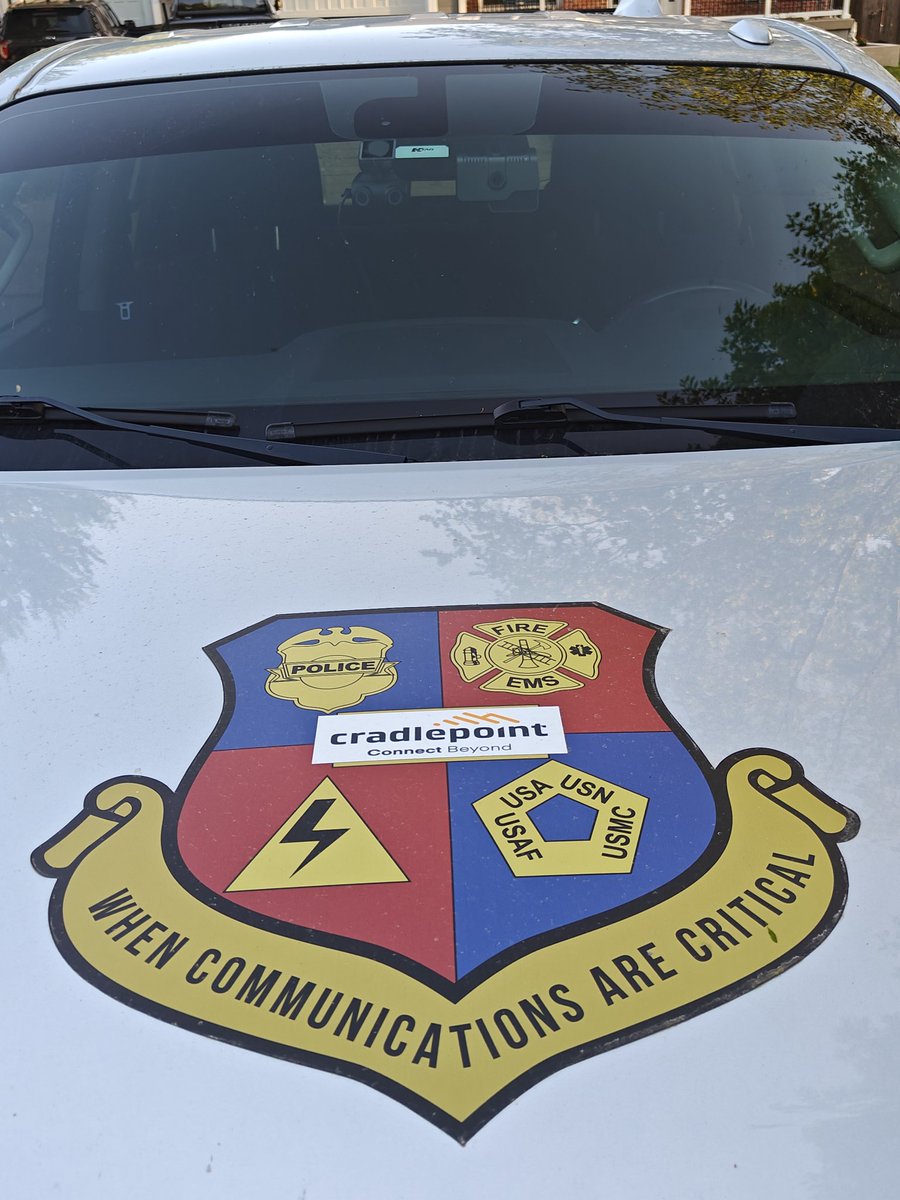 MancusoBrian's tweet photo. Taking #Cradlepoint Demo truck to the Missouri Chief of #Police show. Truck is equipped with #MBK #MobileBroadbandKit #4KSolutions & Driver behavior system from #ForwardThinkingSystem & #SDK from #Sourceinc & will be show casing #Turnkeymobile & #tmobile @db_bezz #5G https://t.co/X4WgvC3YDr
