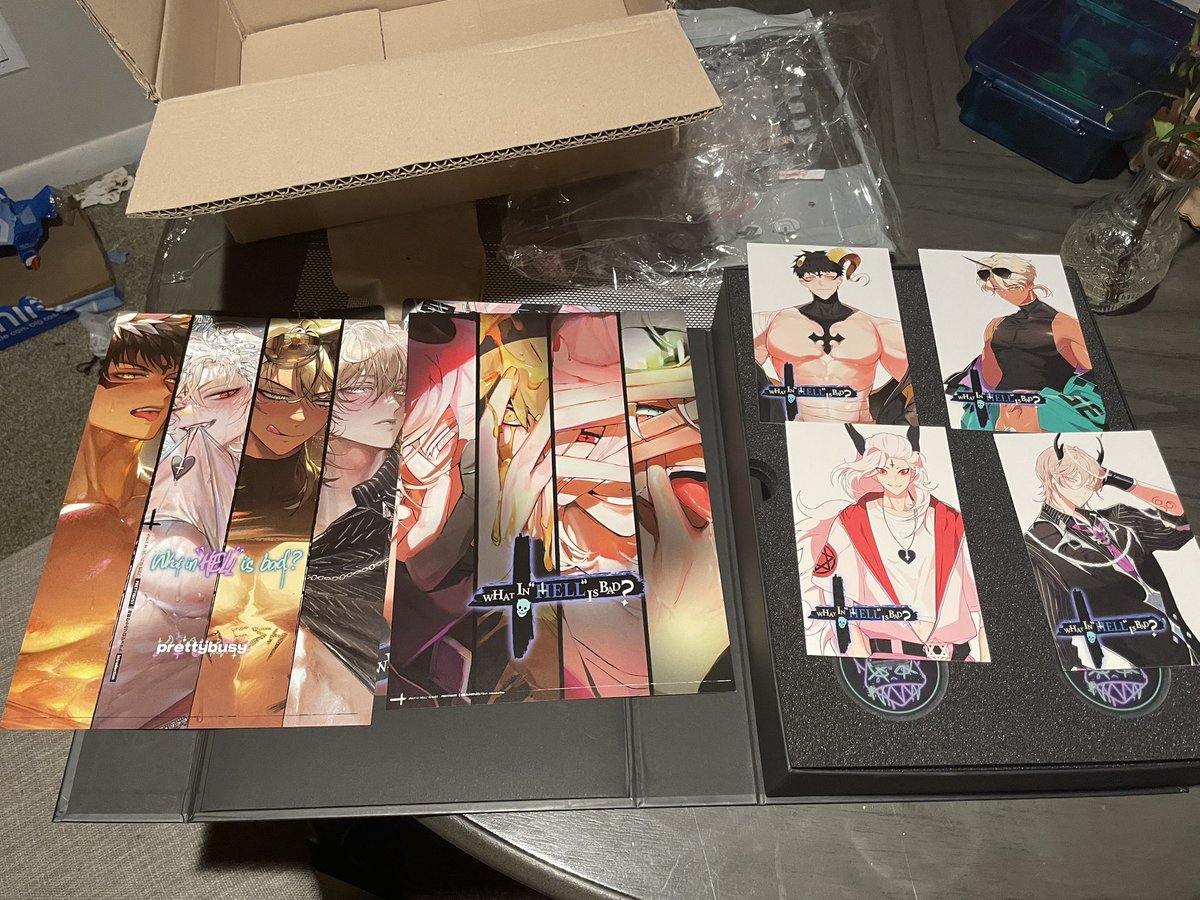 Val_Bosques's tweet photo. I got this In The mail yesterday. My gf and I are so happy that the random items turned out to be her favorite character and mine 💙 it’s such a nice limited edition and it brings so much for the price and the quality of the items is so nice! 💙
#WHB #whatinhellisbad #hellbad https://t.co/WiHVi8hDMR