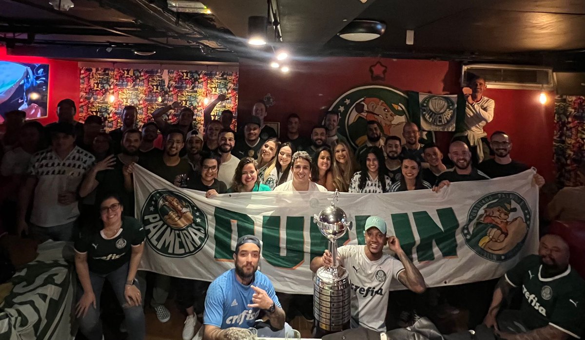 PalmeirasDublin's tweet photo. #brasileirao
@palmeiras 2x1 #gambas
E a #gambazada viverá a chorar….
#diadepalmeiras #consuladosep #palmeirasdublin #Palmeiras #avantipalestra #palmeirasminhavidaévocê #sepalmeiras #palestrinas #porco #Verdão #maiorcampeãodobrasil #verdãodobrasil #hendecacampeão https://t.co/fg6PzZ6vi3