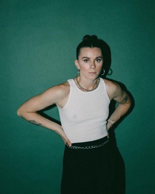 pinkinthnght's tweet photo. May I present to you, Lynn Gunn https://t.co/mZvFZzzQnU